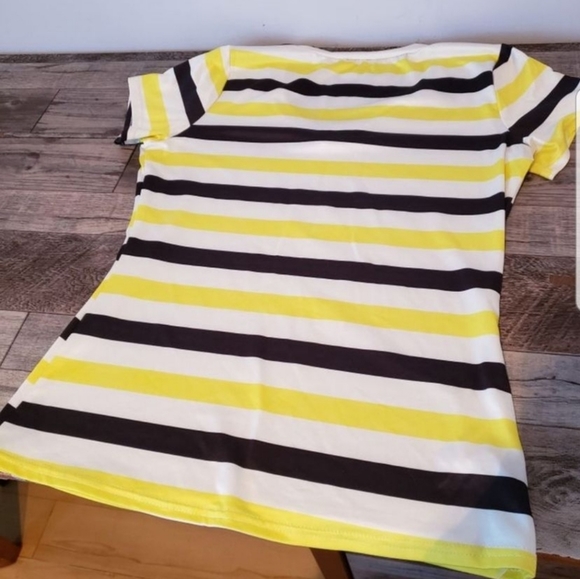 🖤 T-Shirt (Bundle of 3) - Picture 11 of 11